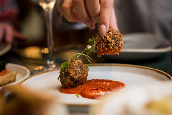 Scottish Haggis offered during a whisky tasting and food pairing in Glasgow